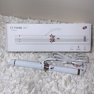 T3 Twirl 1 1/4” Curling Iron